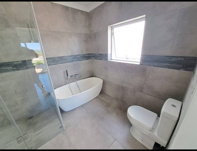 3 BEDROOM HOUSE FOR SALE IN PORT OWEN